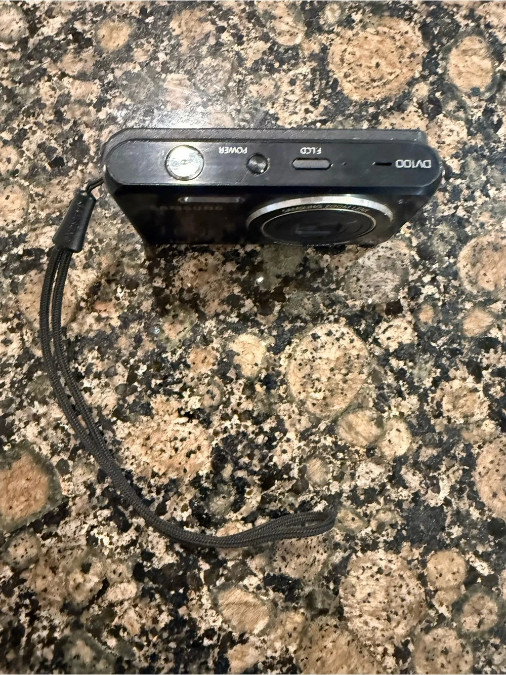 SAMSUNG DV50 DUALVIEW 16MP 5X ZOOM DIGITAL CAMERA